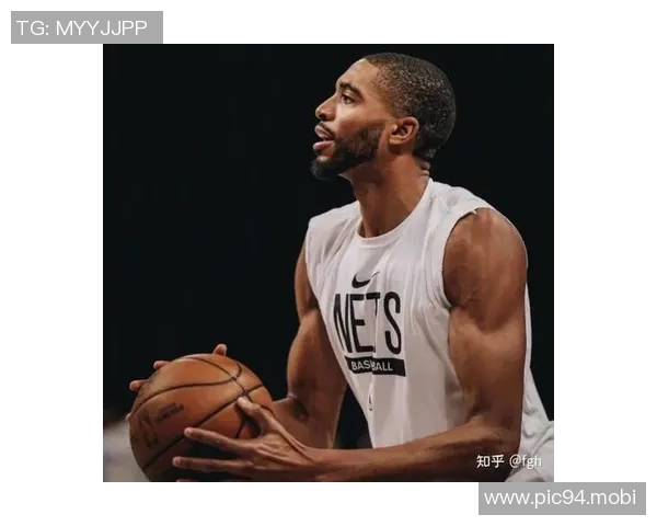 米卡尔-布里奇斯第三节爆发，8投7中贡献19分