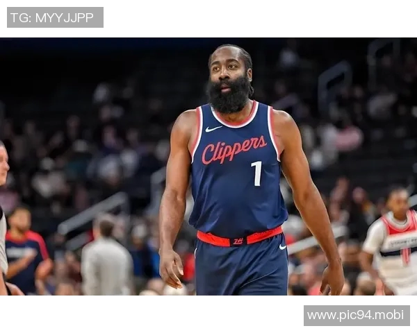 登哥不在各种乱打！快船后场大闸最近一段时间的表现令人担心？