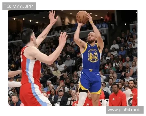 勇士球员桑托斯关键球致胜,险胜灰熊展现惊人实力